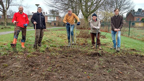 Hand aan de schop in het nieuwe jaar